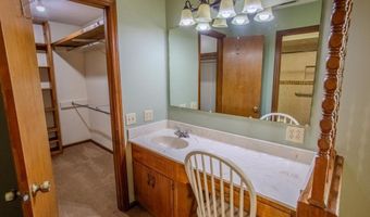 68 Smart Rd, Baxley, GA 31513