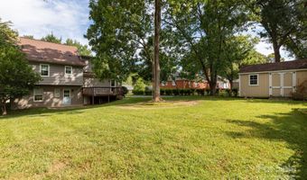 6917 Lancer Dr, Charlotte, NC 28226
