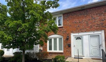 5 The Courtyards, Amherst, NY 14221