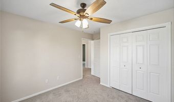 2205 Country Cove Ln, Altoona, IA 50009