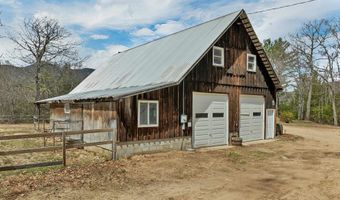17 Croto Ln, Albany, NH 03818