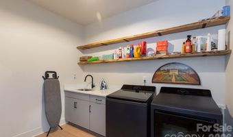 1602 Herrin Ave, Charlotte, NC 28205
