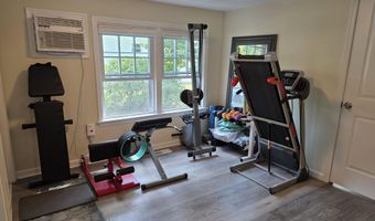 107 Redwood Dr, Barnegat, NJ 08005