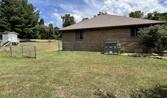 602 Curry Ave, Ava, MO 65608