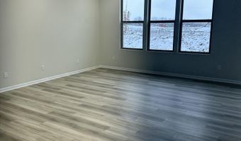 719 W Spaniel Dr, Ann Arbor, MI 48108