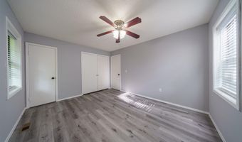 230 Kenneth St, Batesville, AR 72501