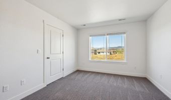 1930 Chaffee Crest Dr, Berthoud, CO 80513