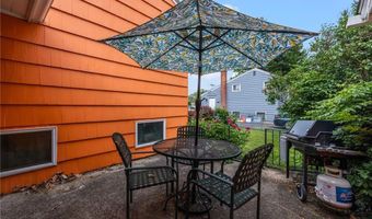 2 N Spruce St, East Providence, RI 02914