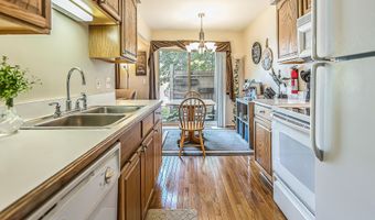 3027 Forest Creek Ct, Ann Arbor, MI 48108