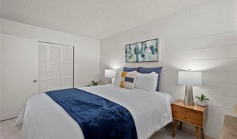 5210 Likini St 1401, Honolulu, HI 96818