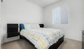 121 S Vandriver Way, Aurora, CO 80018