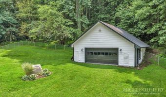 165 Leighway Ln, Banner Elk, NC 28604
