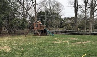 118 Long Ridge Rd, Danbury, CT 06810