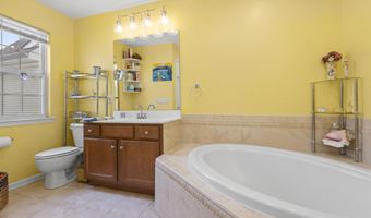 6 ELCO Ct, Bayonne, NJ 07002