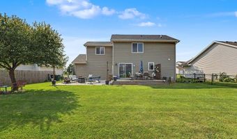1819 NW Lakeside Dr, Ankeny, IA 50023