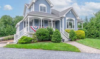 75 Wood St, Bristol, RI 02809