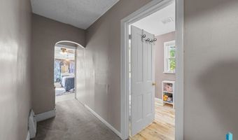 500 W Spruce St, Beresford, SD 57004