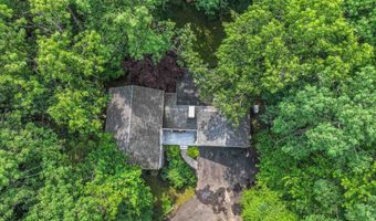 36 Old Farm Rd, Bedford, NH 03110