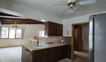 918 Clausen Ave, Albert Lea, MN 56007