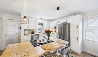 415 Linden Ln, Anderson, IN 46017