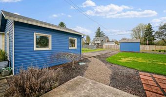 212 S 6th St, Independence, OR 97351