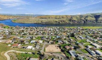 321 Pierce St, Asotin, WA 99402