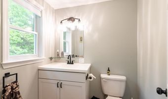 116 Deer Ridge Dr, Barrington, NH 03825