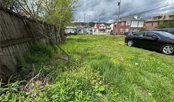 1598 Duss Ave, Ambridge, PA 15003