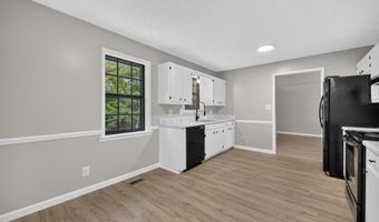 6427 FALAKTO Dr, Anniston, AL 36206