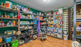 12 Avis St, Absarokee, MT 59001