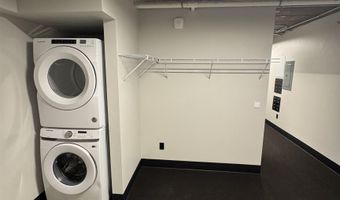 826 W 8th St, Appleton, WI 54914