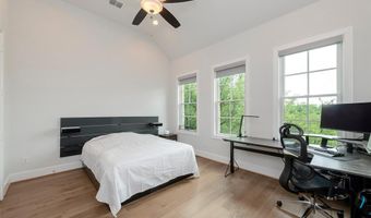 4094 Runyon Rd, Addison, TX 75001