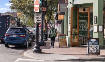 3303 WATER St NW 4B, Washington, DC 20007