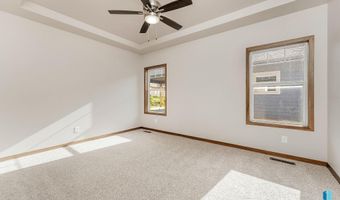 2404 E Brek St, Brandon, SD 57005