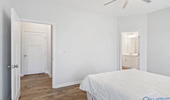 314 Creekside Dr, Albertville, AL 35950