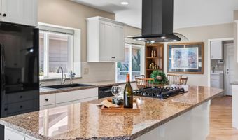 3276 W Hillcrest Ln, Boise, ID 83705