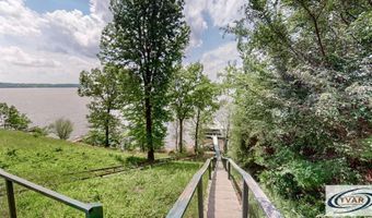 495 Shore Dr, Big Sandy, TN 38221