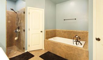 130 Meadow Arbor Dr, Weatherford, TX 76085