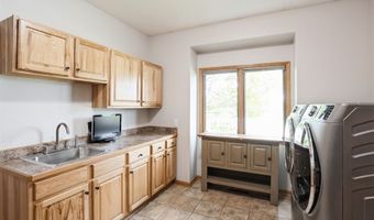 8091 NE 30th Pl, Altoona, IA 50009