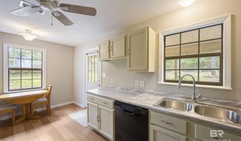 16130 Pine Grove Rd Ext E, Bay Minette, AL 36507