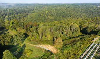 312 Poor Farm Rd, Beattyville, KY 41311