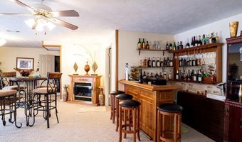 521 N Calhoun Shores Pkwy, Calhoun Falls, SC 29628
