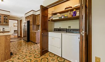 620 Riverside Dr, Cheshire, CT 06410