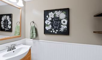 2526 Senators Way, Indianapolis, IN 46217