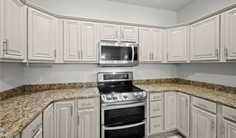 1514 NE Young Ave, Bentonville, AR 72712
