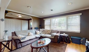 3336 N Betty Dr, Arlington Heights, IL 60004