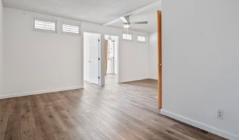 1215 Alexander St 204, Honolulu, HI 96826