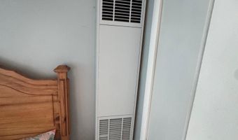 1719 Saint Clair River Dr, Algonac, MI 48001