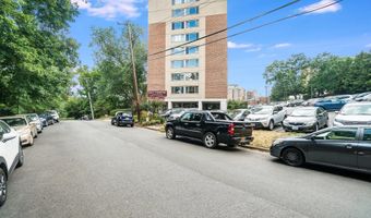 1210 N TAFT St 504, Arlington, VA 22201