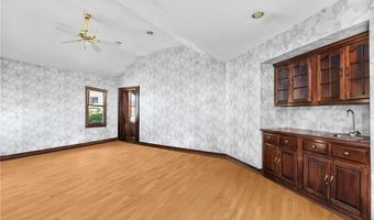 90 Putnam Pike, Johnston, RI 02919